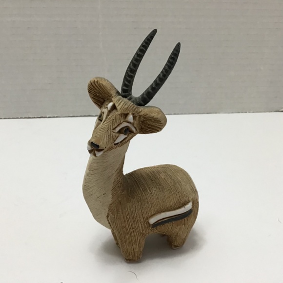Artesania Rinconada GAZELLE 4.75" Clay Figurine SIGNED - Picture 6 of 7